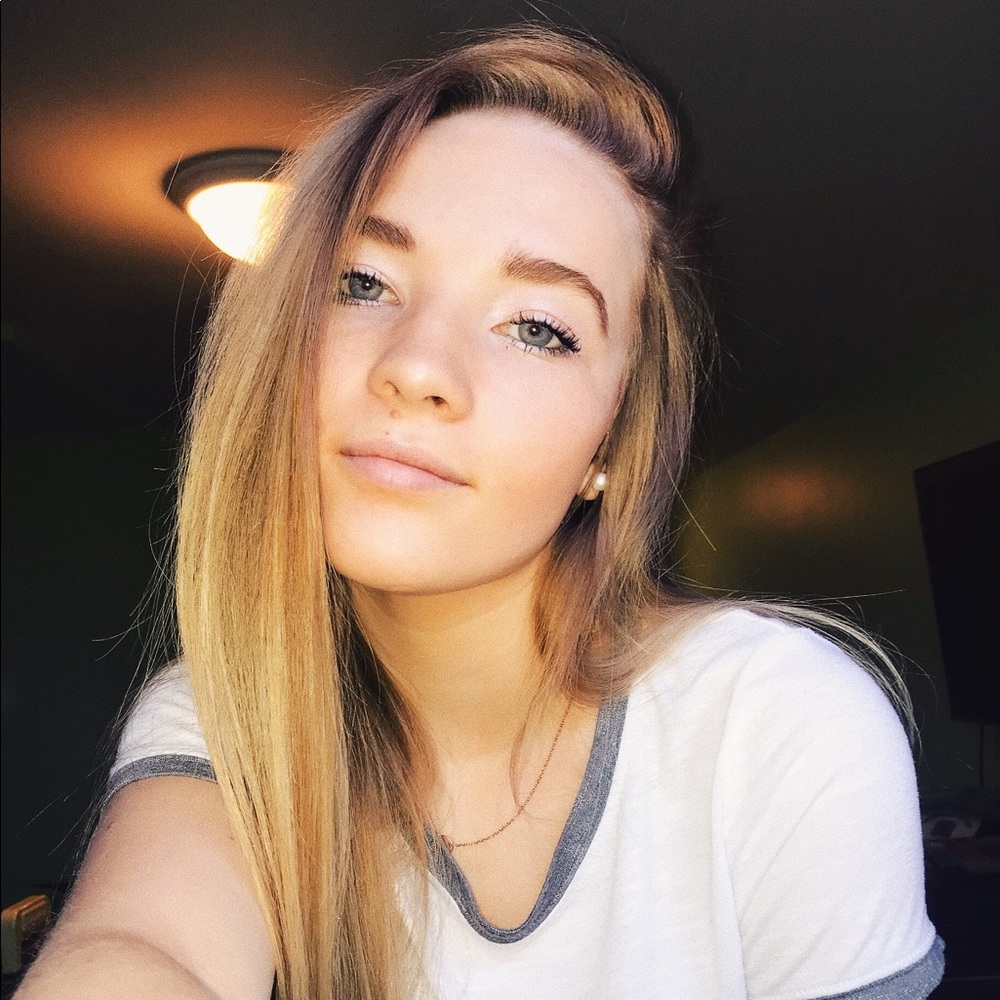 Meet your Posher, Mallory